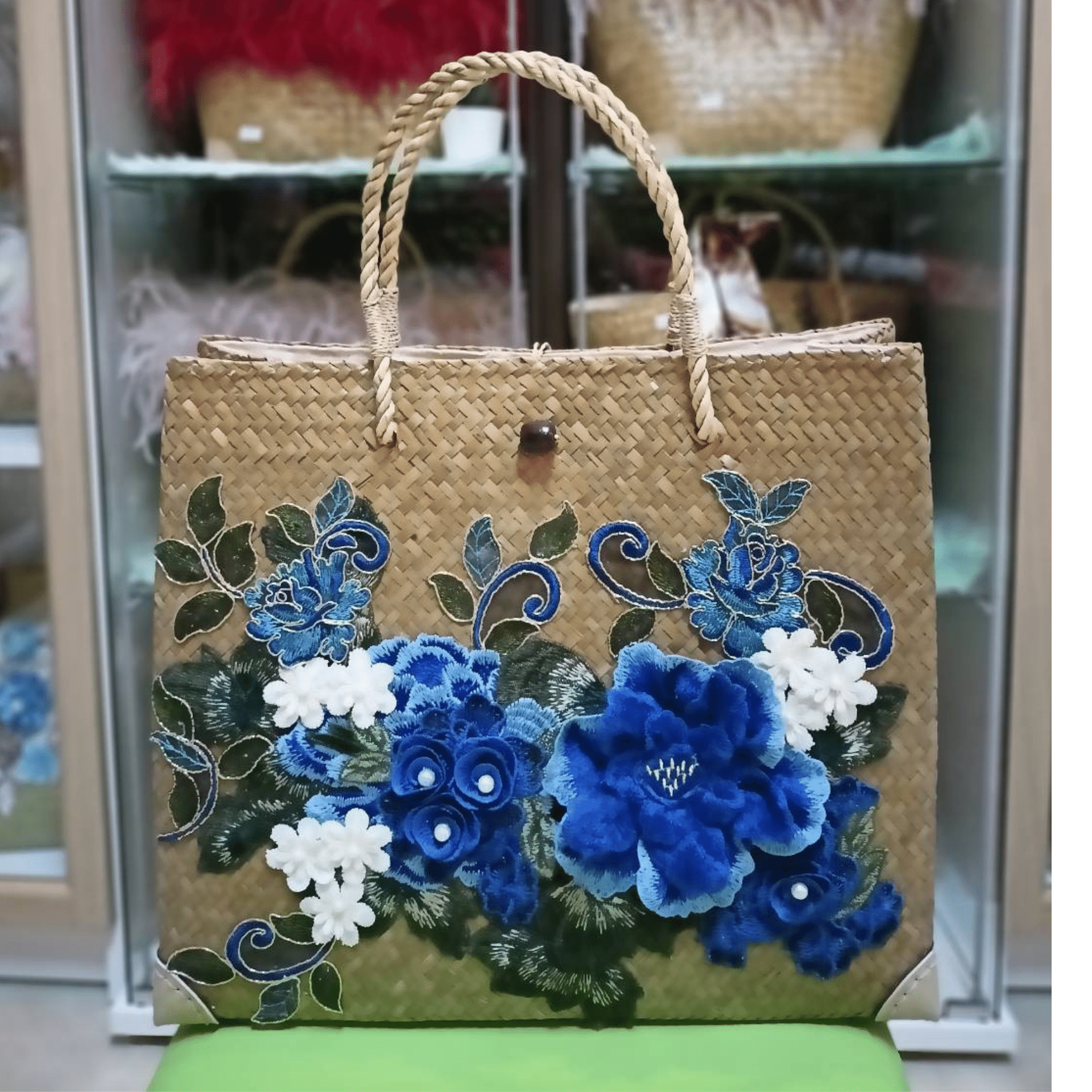 Elegant straw bag for mom on mothers day